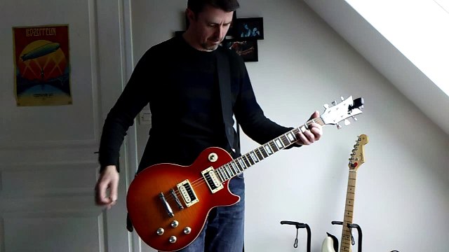 Led Zeppelin - The song remains the same guitar Cover