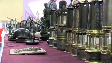 EXPOSITION-EXPOSITION