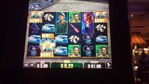 IT FINALLY HAPPENED!!! (Pt. 1) A BONUS!! A BIG WIN!! THE WALKING DEAD Slot (MAX BET!)