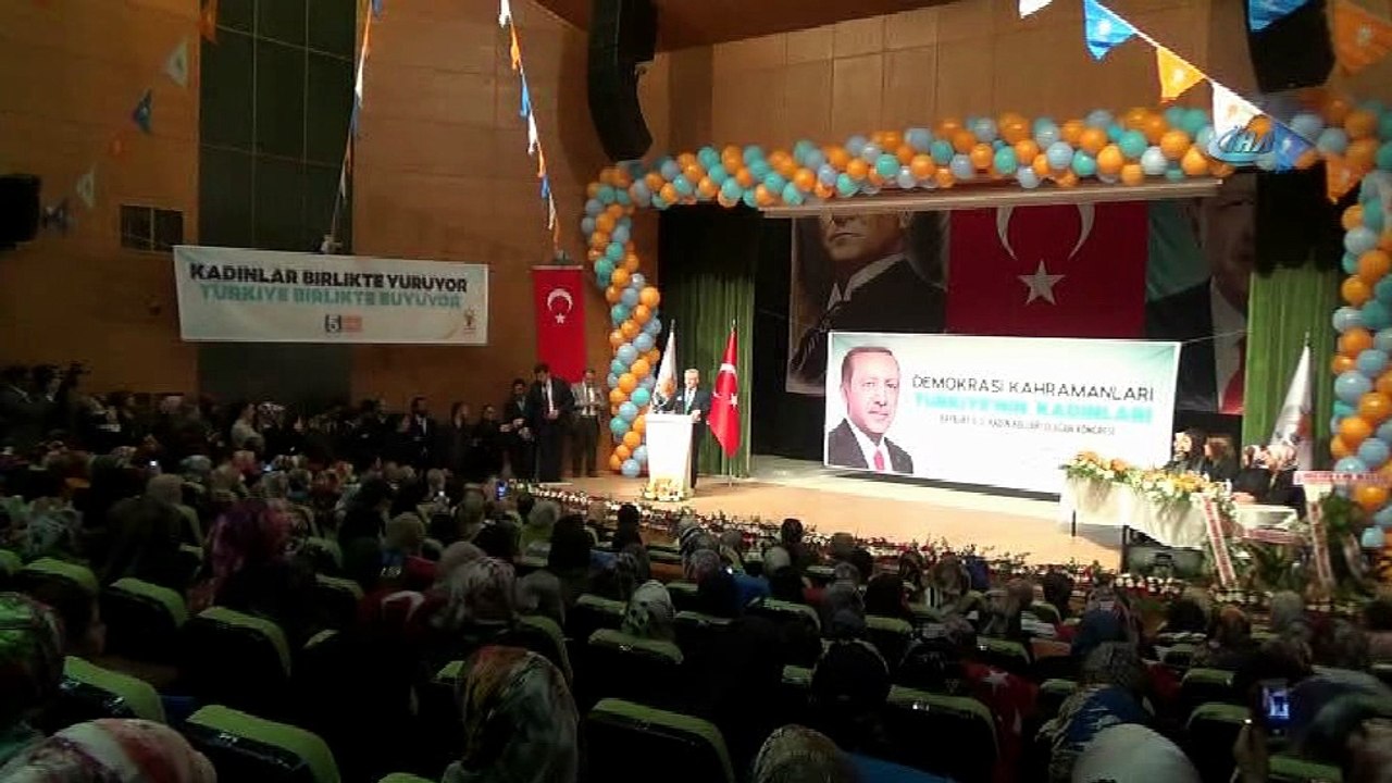 AK Parti Genel Başkan Yardımcısı Ravza Kavakcı: 'Eskiden çok farklı bir Türkiye vardı. O Türkiye'de devlet baba vatandaşa tepeden bakardı.'