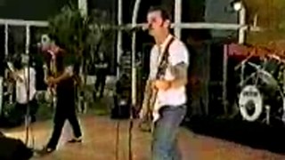 L.A. Pool Party: Green Day - Welcome To Paradise