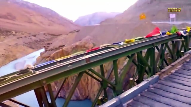 САМЫЕ ОПАСНЫЕ И ЭКСТРЕМАЛЬНЫЕ ДОРОГИ В МИРЕ, СНЯТЫЕ НА ВИДЕО. Самые Страшные и Жуткие Дороги в Мире