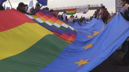 Bolivia ondea casi 200 kilómetros de bandera en demanda de mar