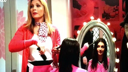 Emmerdale 2018 Robert see Aaron kissing Alex on they wedding anniversary