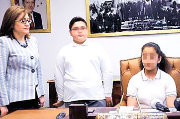 Gaziantep'te Fatma Şahin'in Makam Koltuğuna Oturup 1 Günlük Başkan Olan Öğrenci, İntihar Etti