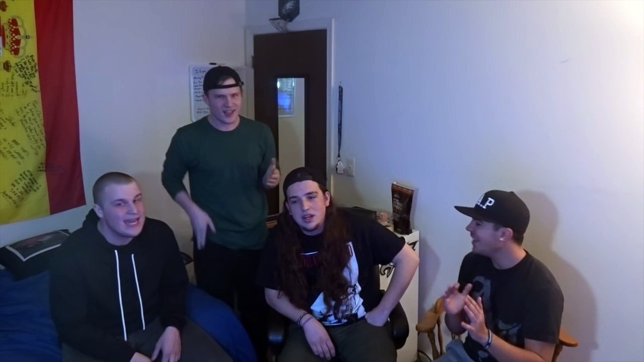 WWE FANS PISSED AT ROMAN REIGNS #30 ENTRANCE AT WWE ROYAL RUMBLE 2017 | FAPReions