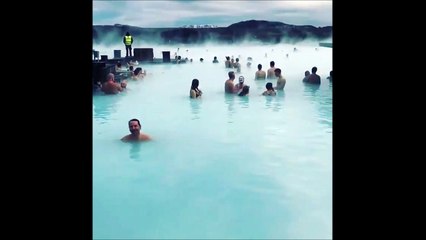 Voici le Blue Lagoon, un spa magnifique en Islande. Le rêve...