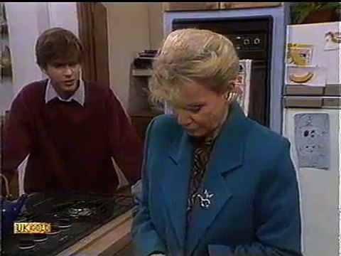 NEIGHBOURS EPISODE 1061