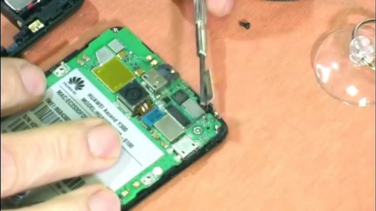 Cambio pantalla Huawei Ascend Y300