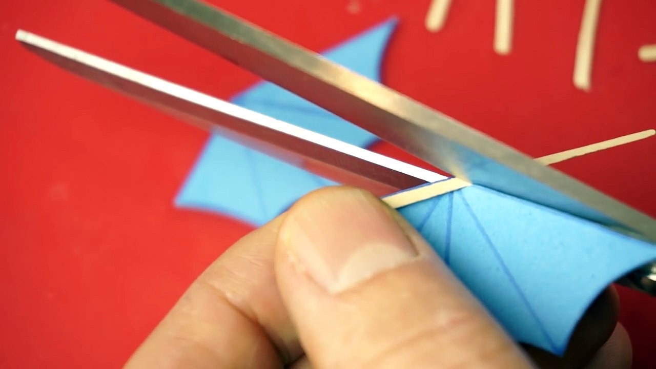 How to Make a Steampunk Airship Christmas Tree Decoration