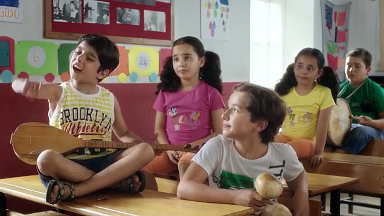 Bizim Köyün Şarkısı Teaser (Çok Yakında Sinemalarda)