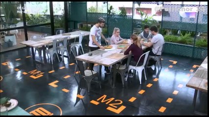 Comida del día ¿Pero habíais ensayado el beso? y La enfermedad del beso [11/12/2017]