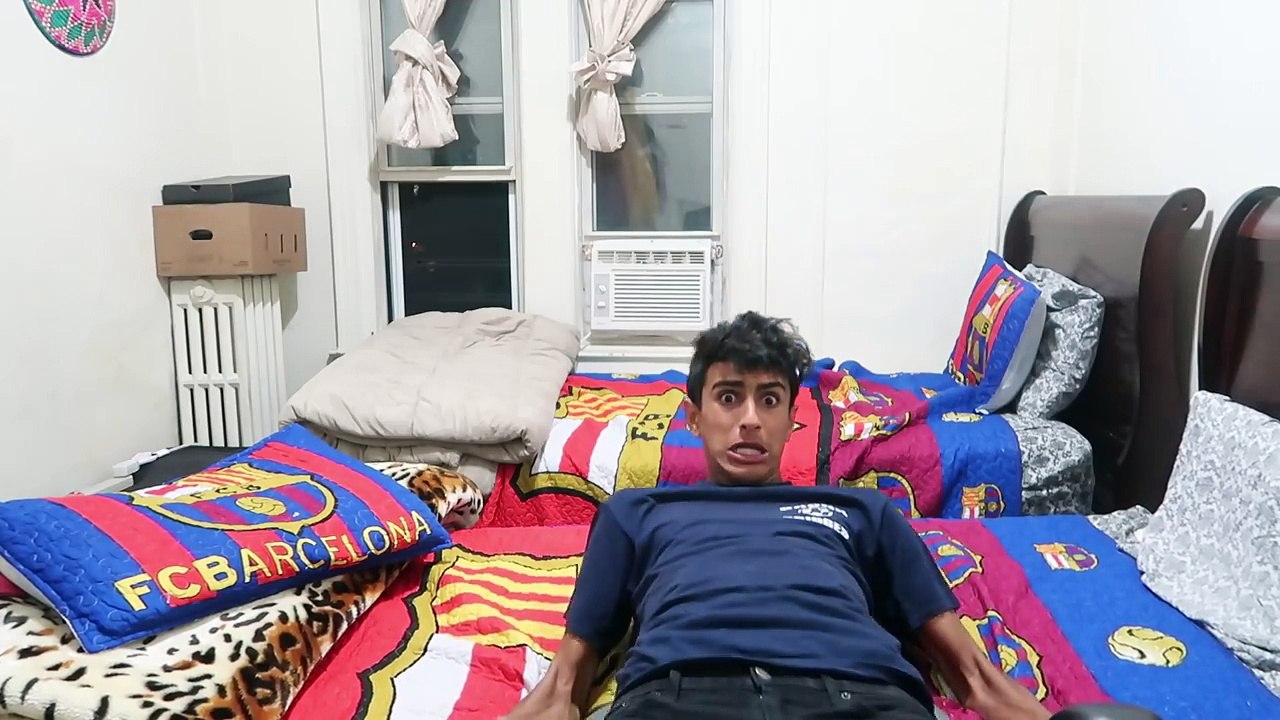 SCARY GOLDEN FREDDY FAZBEAR CALLED ME AT 3AM!! OMG SO CREEPY!!