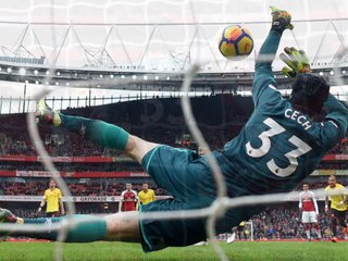 Cech's gone from hell to heaven for landmark clean sheet - Wenger