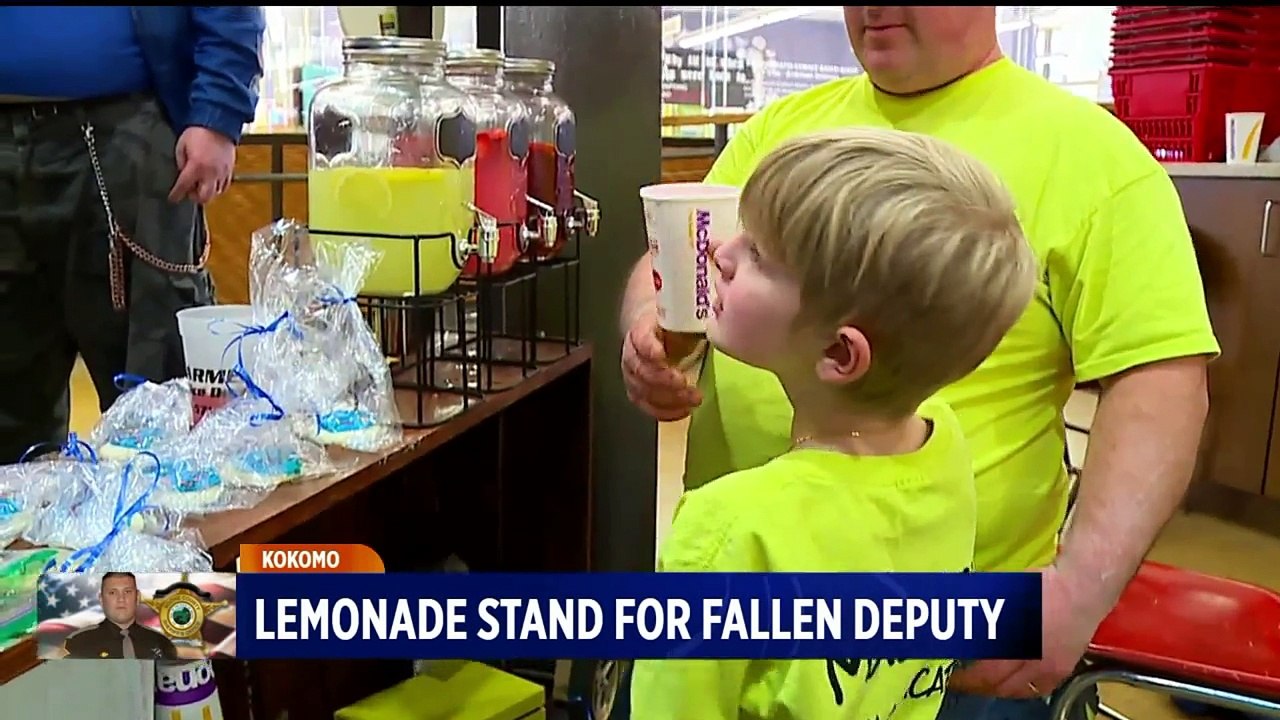 Boy`s Lemonade Stand Raises Nearly $7,000 for Slain Deputy`s Family