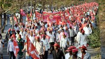 All India Kisan Sabha rally reaches Mumbai's Azad Maidan | Oneindia News