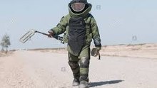 Iraqi Bomb Disposal School