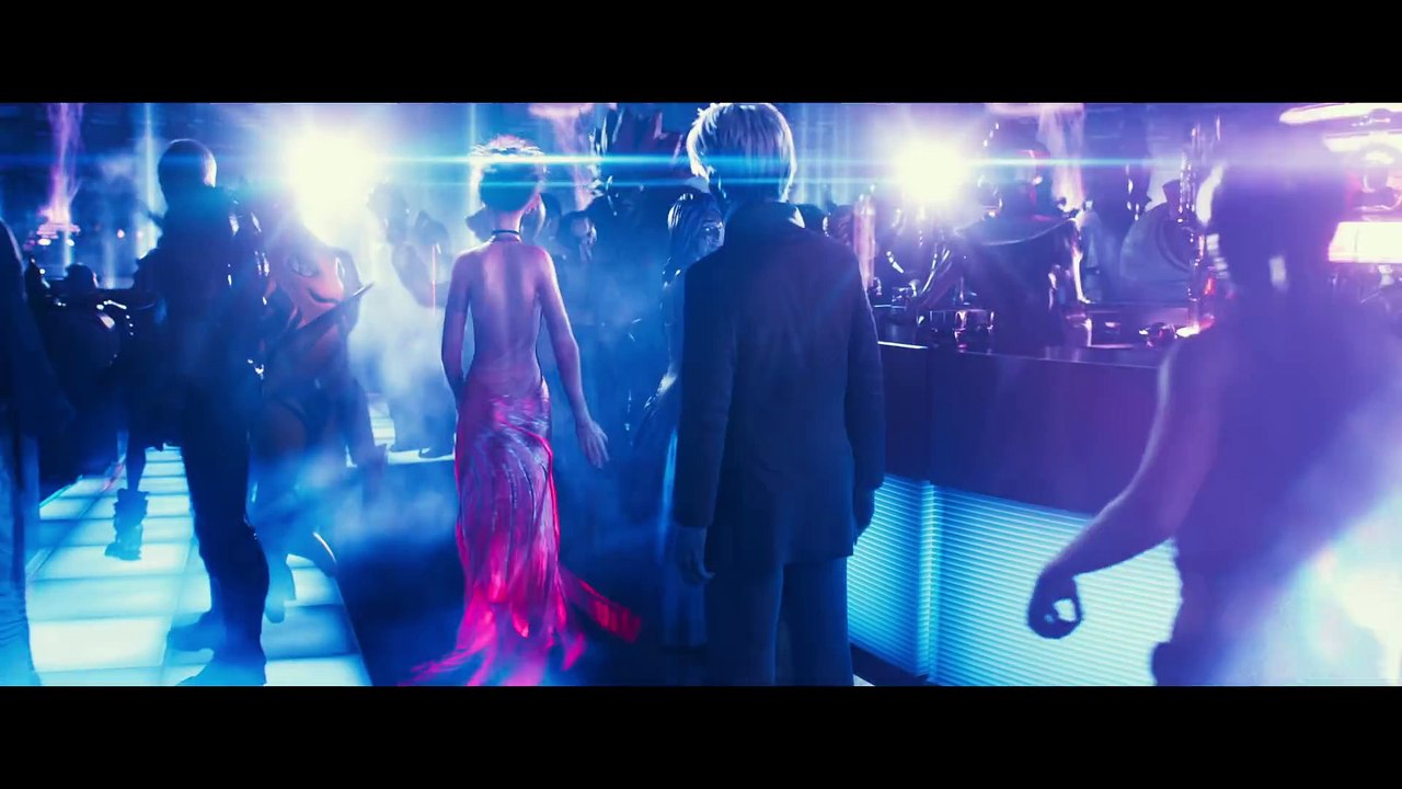 READY PLAYER ONE - Official Trailer 1 [HD] | life business