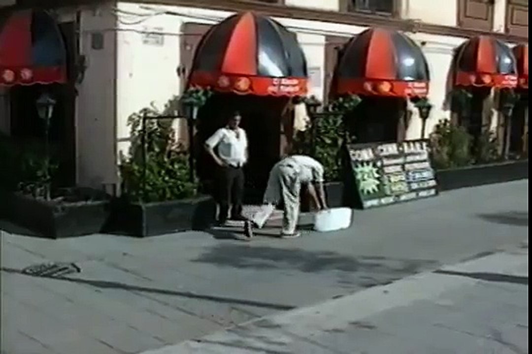 Francis Alÿs Sometimes Making Something Leads to Nothing