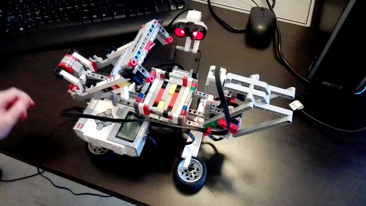 Robotics classes at Spoken / Cours de Robotique chez Spoken