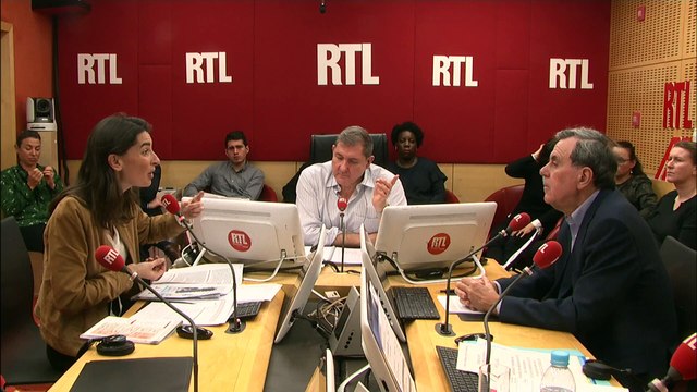 Faut-il aligner le public sur le privé pour sauver le système des retraites ? Le débat entre Agnès V