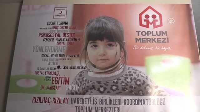 Savaş Mağdurlarının Yaralarını Sarıyorlar