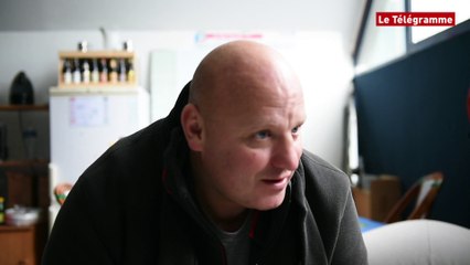 Amoco.  Il connaît l'épave comme sa poche