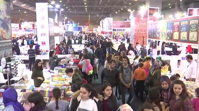 Cnr 5. Uluslararası Kitap Fuarı Devam Ediyor