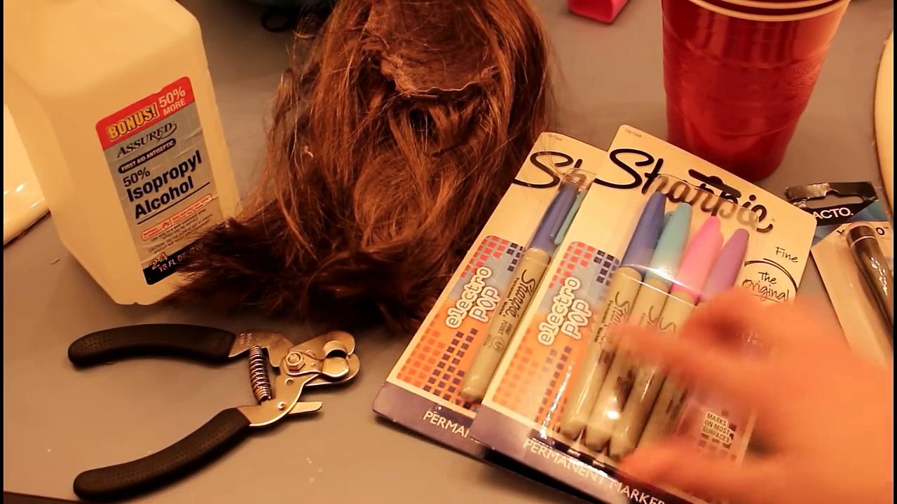 HOW TO DYE YOUR AMERICAN GIRL DOLLS HAIR WITH SHARPIES