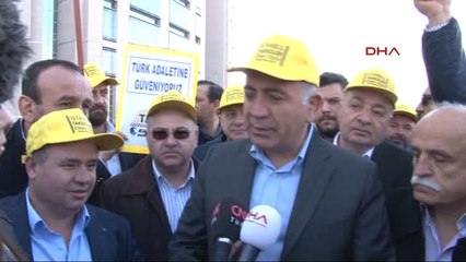 Taksicilerin Uber Eyleminde Pet Şişeli Tepki