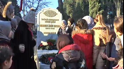 Mehmet Akif Ersoy Kabri Başında Anıldı