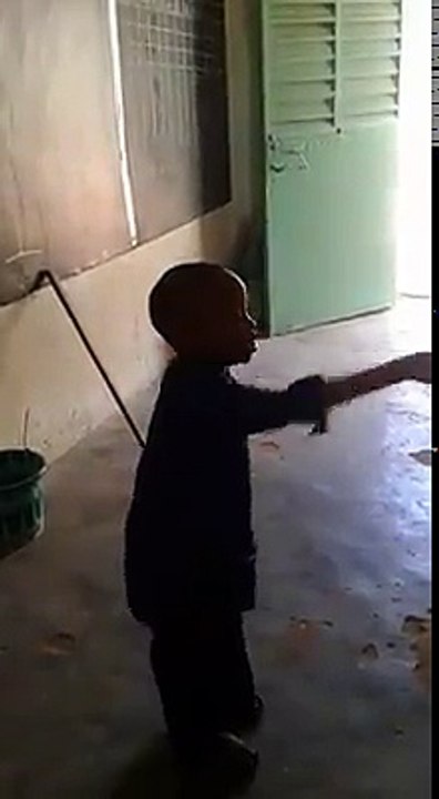 BuzzClic - Composition de récitation ou chant! momo le fils de...