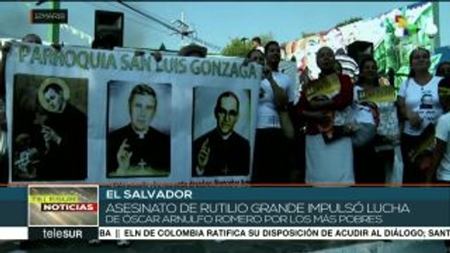 Salvadoreños rinden homenaje al padre Rutilio Grande