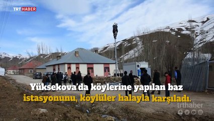 Köylülerin halaylı şebeke sevinci