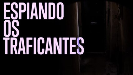 Por dentro de um prédio tomado por usuários de drogas