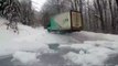 Bosnie-Herzégovine : Un chauffeur de camion fait des drifts à la montagne ! WTF