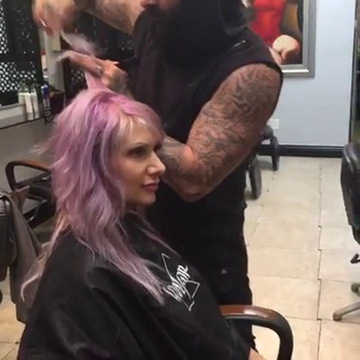 How to Cut a Textured Bob Haircut - Texturizing Techniques