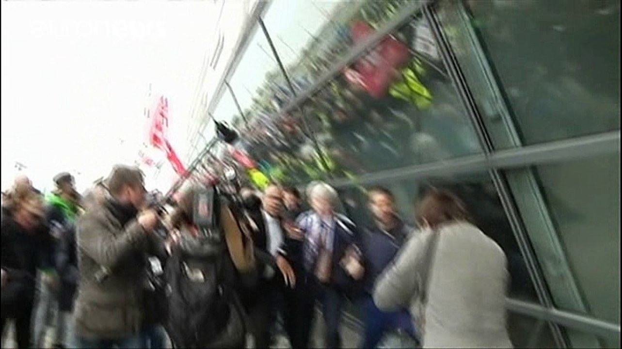 Auftakt im Berufungsprozess um Air France-Proteste