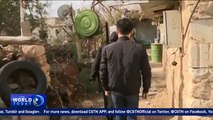 Syria crisis: Villagers flee homes, while others remain