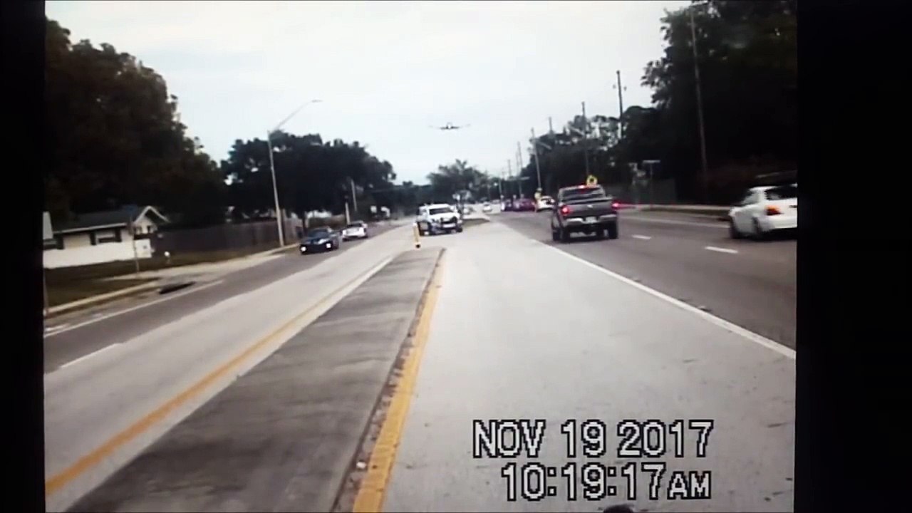 Amazing Footage of Plane Crashing in Clearwater Florida November 19, 2017