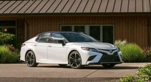 2018 Toyota Camry Review - Dick Hannah Toyota
