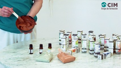 CIM Formación - Geoterapia: preparación de cataplasma de arcilla roja