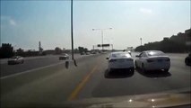 2 automobilistes en colère se lancent dans un road rage qui va très mal finir