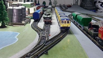 Renfe serie 592 en escala N. #modelismoferroviario #railfan #fotoferroviario