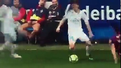 كيف صنع مودريتش قنطرة بين لعبين