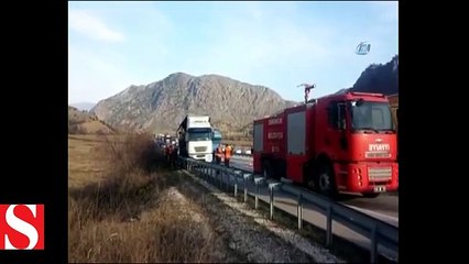Çorum�da katliam gibi kaza, Çok sayıda ölü ve yaralı var