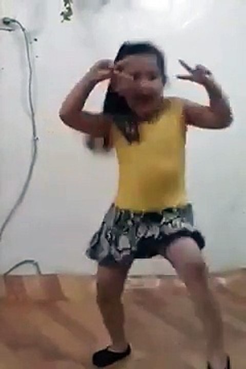 Whatsapp funny video girl sema dance@Whatsapp