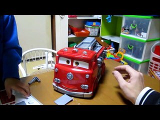 トミカ カーズ 緊急変身！レッド