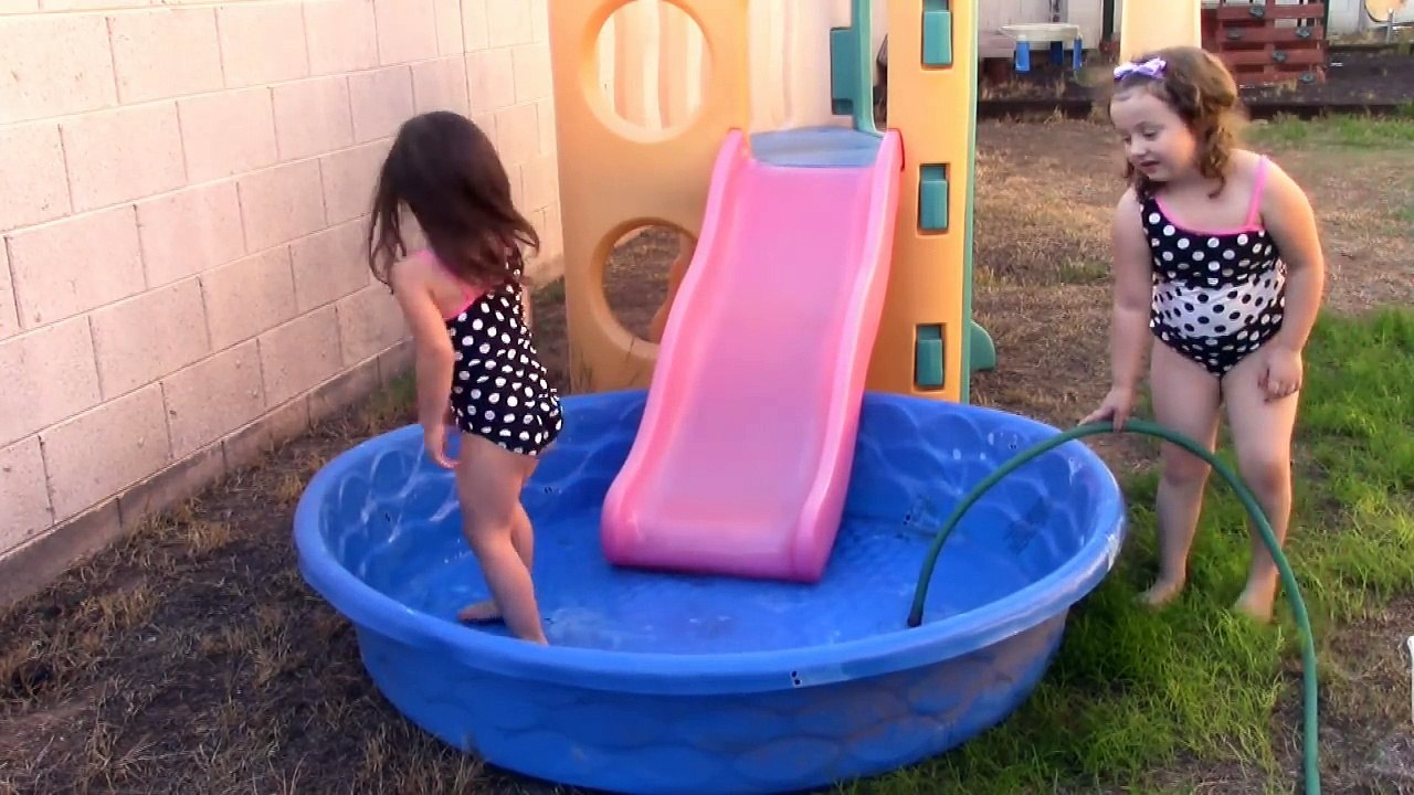 Swimming Pool Ball pit Fun with Paw Patrol