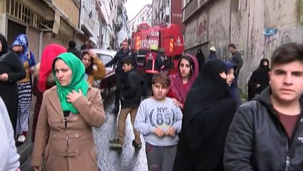 Fatih'te Doğalgaz Borusu Patladı, Vatandaş Sokağa Döküldü